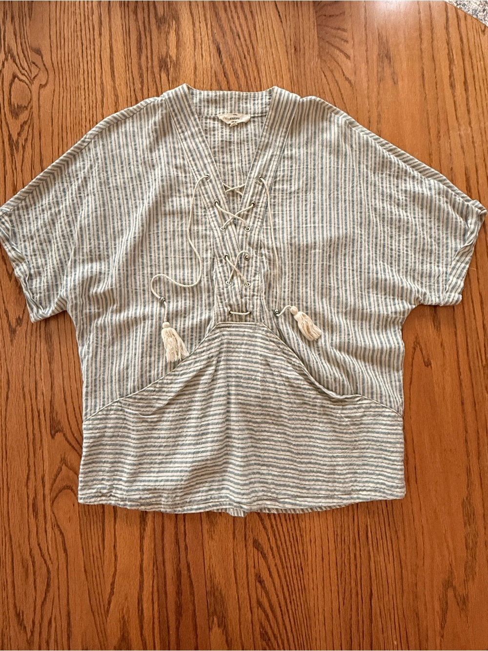 entro Striped Lace-Up Tunic in Light Gray and White